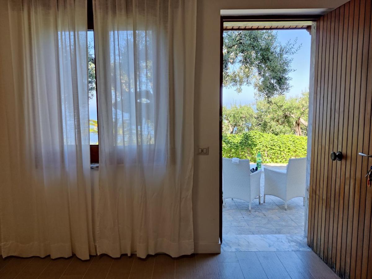 Il Nido Del Gabbiano Apartment Massa Lubrense Bagian luar foto